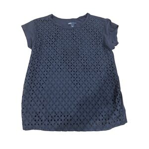 Gap kids navy eyelet crew neck Tshirt. Girls size L.